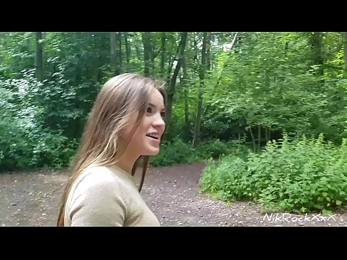 ❤️ Sugeri à Evelina que fodêssemos num lugar público! Ela disse que sim. Depois fodi-a no cu e ejaculei na sua boca. Depois ela mijou-se a si própria. ❤️ Sexo vídeo em nós